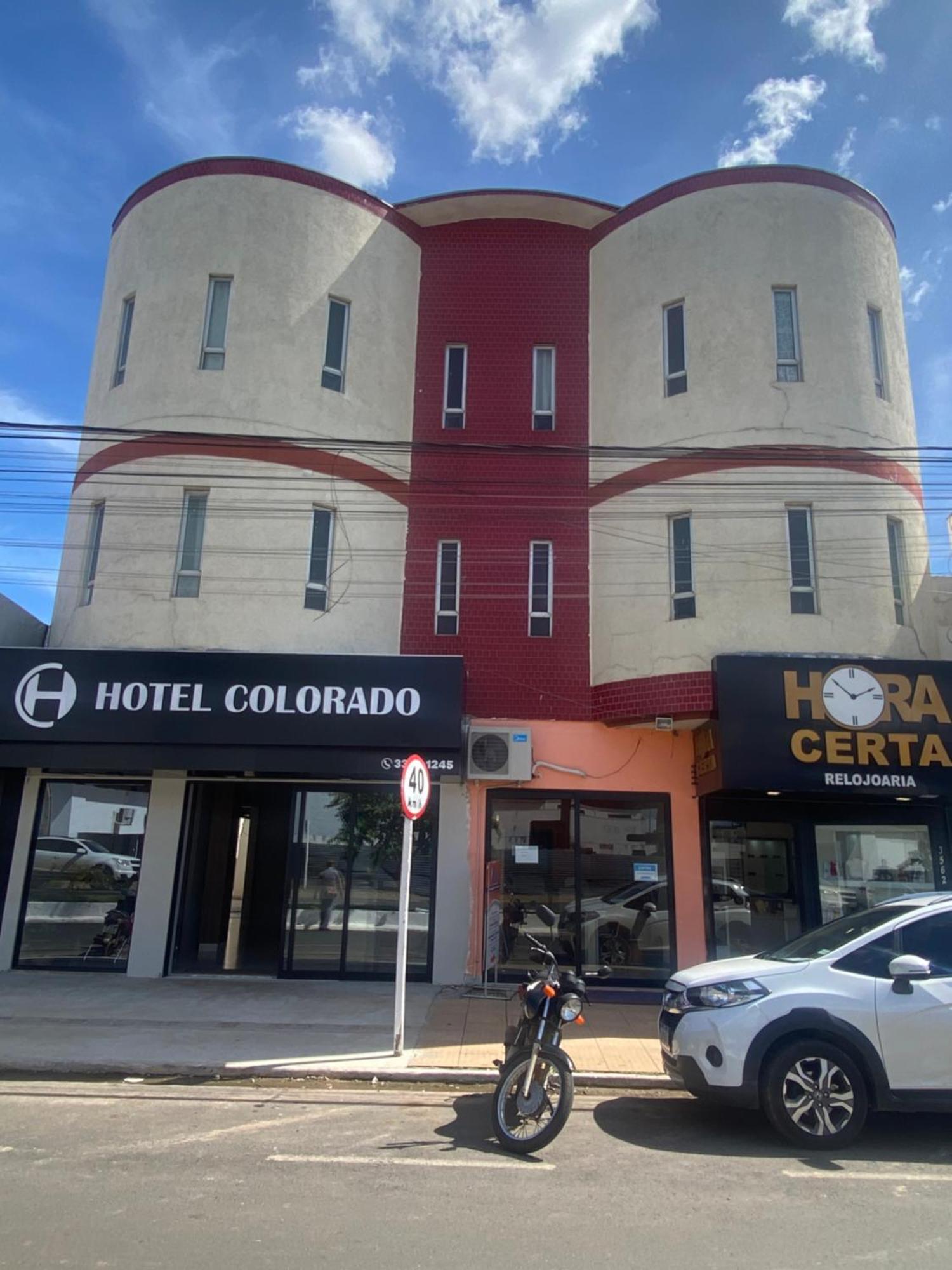 Hotel Colorado วีลเยนา ภายนอก รูปภาพ