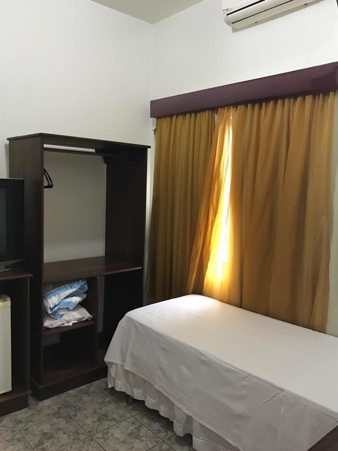 Hotel Colorado วีลเยนา ภายนอก รูปภาพ