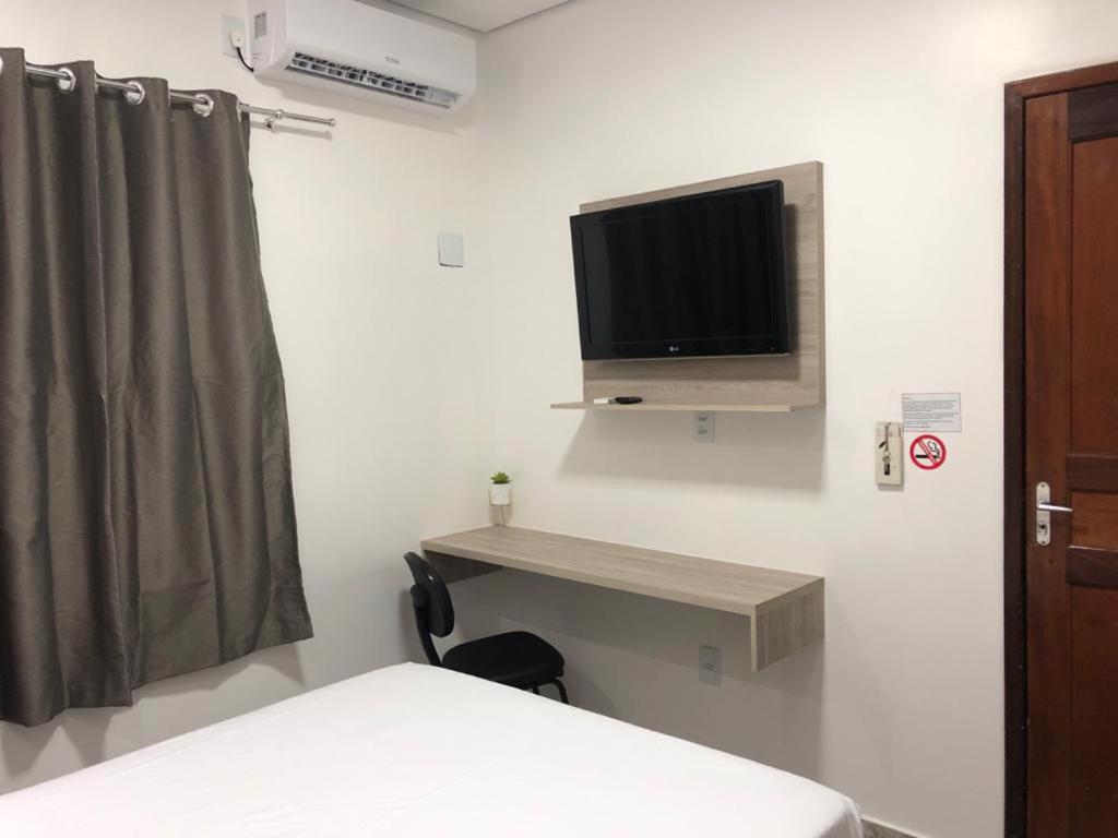 Hotel Colorado วีลเยนา ภายนอก รูปภาพ